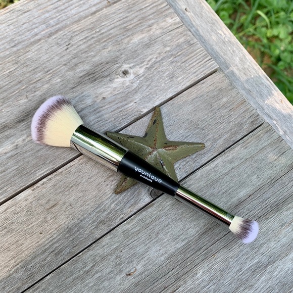 younique concealer brush
